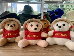 Gấu Bông đội nón lá biểu tượng Việt nam - quà tặng lưu niệm