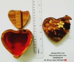 Hộp gỗ đựng đồ trang sức hình hoa trái tim