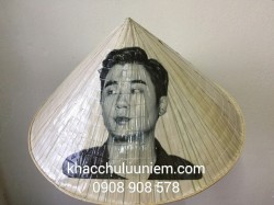 In hình oppa chân dung trên nón lá Việt