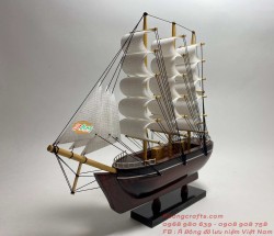 Mô hình thuyền gỗ thuận buồm xuôi gió lưu niệm quà tặng Việt Nam - Kích thước Dài 28 cm cao 25 cm
