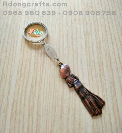 Móc khóa hình cô gái đội nón lá  chất liệu kim loại biểu tượng VN souvenir keychain - Quà Tặng Lưu Niệm Việt Nam